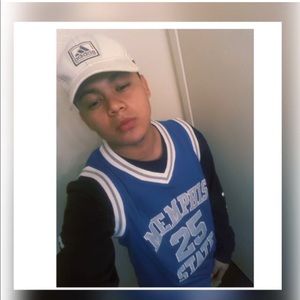 Meet your Posher, Jonathan